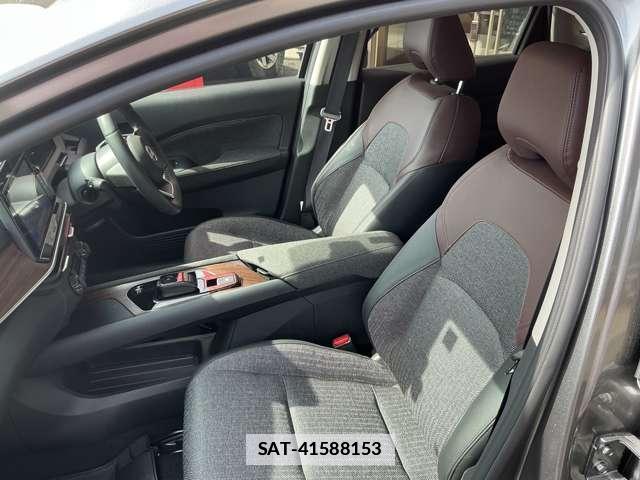 Nissan AURA 2023-06 7795543-9