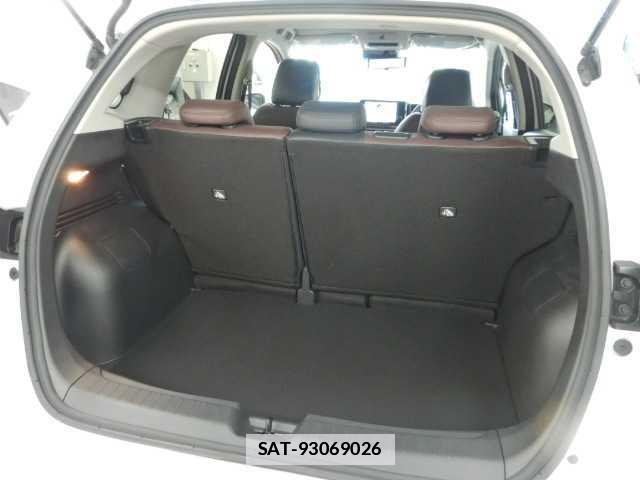 Nissan AURA 2024-04 7810741-18