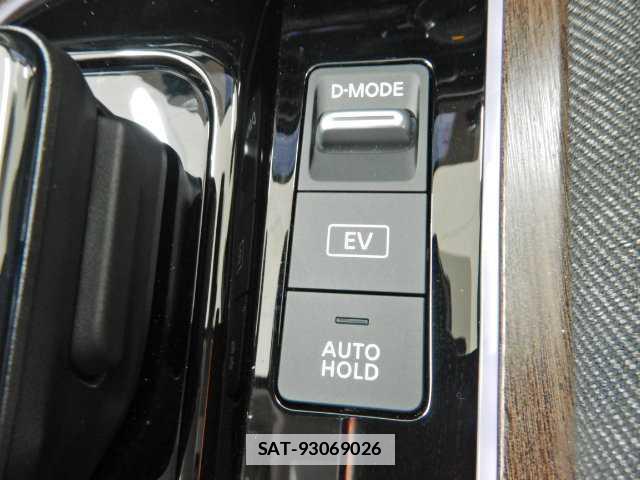 Nissan AURA 2024-04 7810741-4