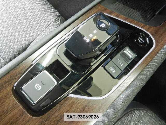 Nissan AURA 2024-04 7810741-8