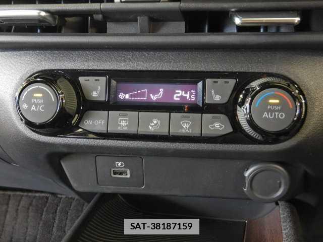Nissan AURA 2023-03 7810839-10