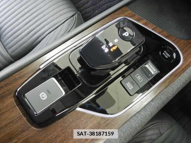 Nissan AURA 2023-03 7810839-9