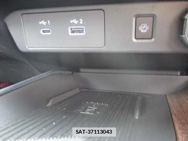 Nissan AURA 2024-03 7810886-16