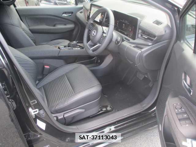 Nissan AURA 2024-03 7810886-17