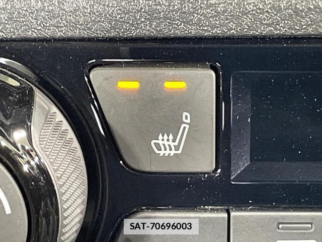 Nissan AURA 2021-12 7810928-4