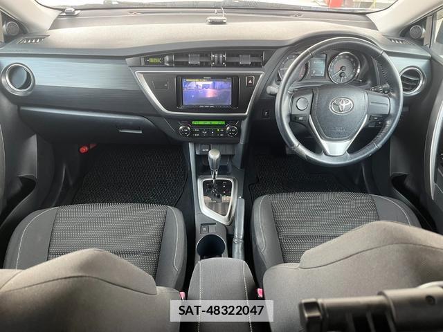 Toyota AURIS 2012-09 7805870-10