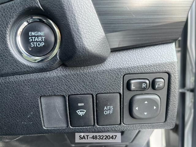 Toyota AURIS 2012-09 7805870-19