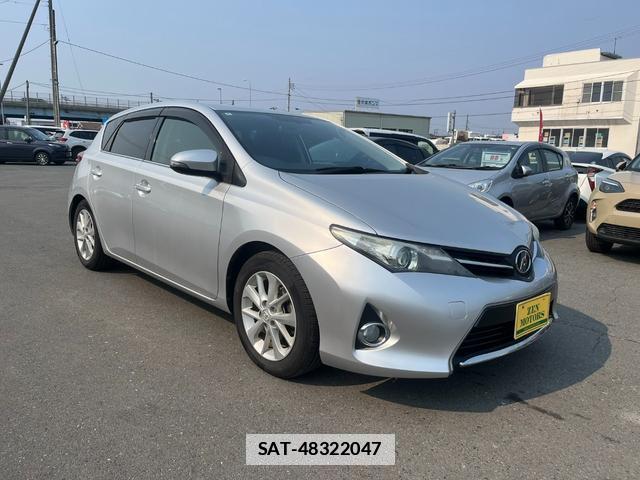 Toyota AURIS 2012-09 7805870-2
