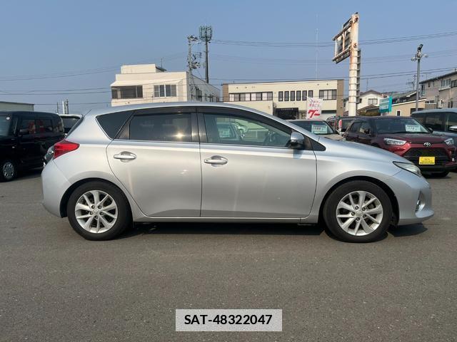 Toyota AURIS 2012-09 7805870-4