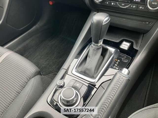 Mazda AXELA SPORT 2017-07 7793761-12