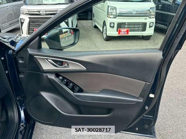 Mazda AXELA SPORT 2019-03 7795738-10