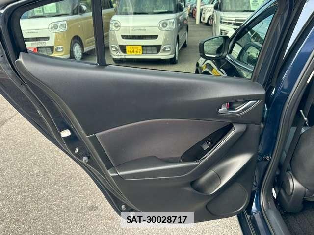 Mazda AXELA SPORT 2019-03 7795738-13