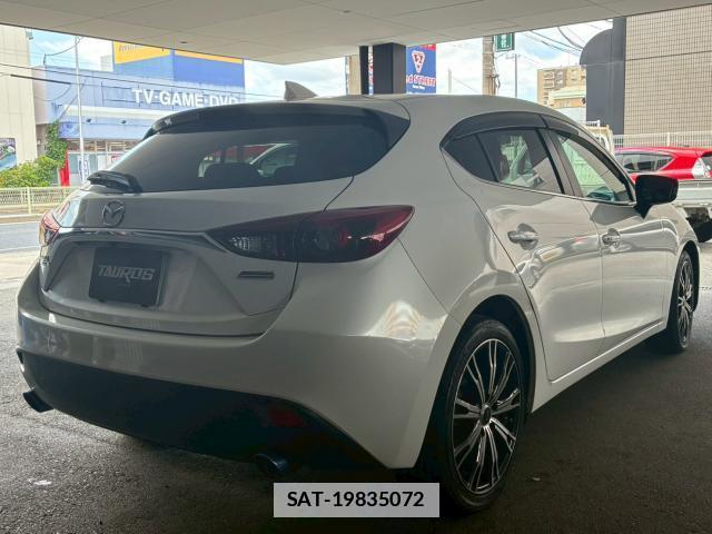 Mazda AXELA SPORT 2015-09 7803014-1