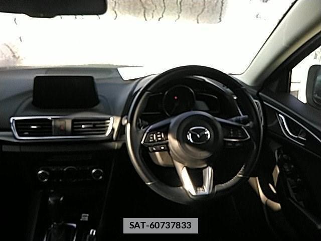 Mazda AXELA SPORT 2019-03 7810261-2