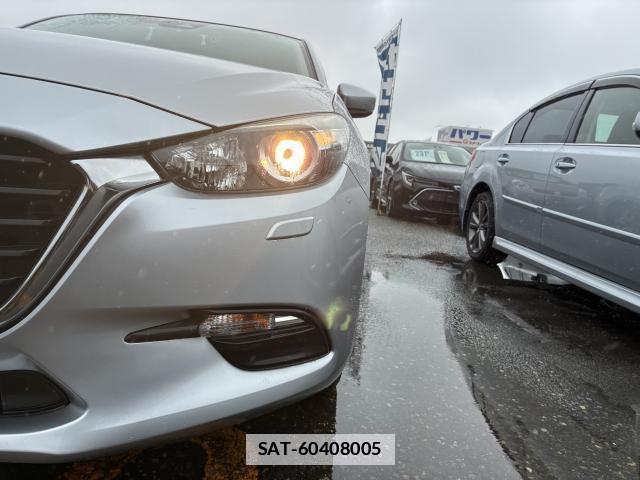 Mazda AXELA 2017-12 7801710-8