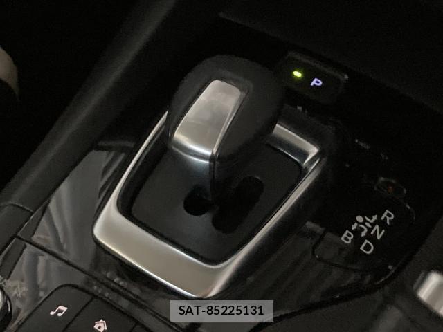 Mazda AXELA 2015-01 7804733-14