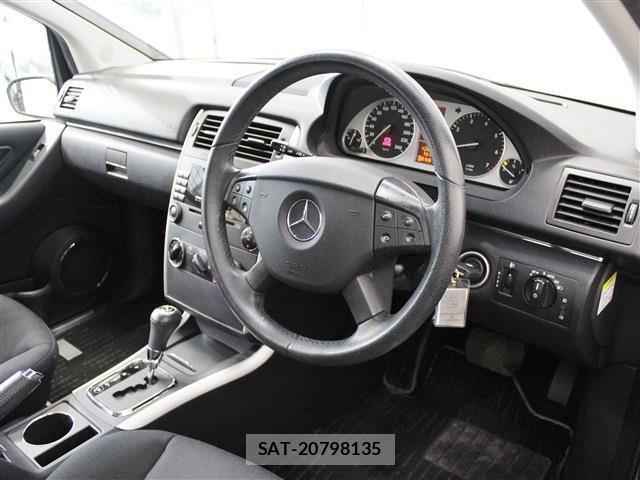 Mercedes Benz B-CLASS 2008-05 7797933-11