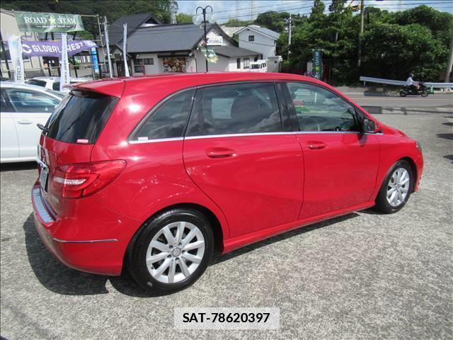 Mercedes Benz B-CLASS 2012-11 7802661-1