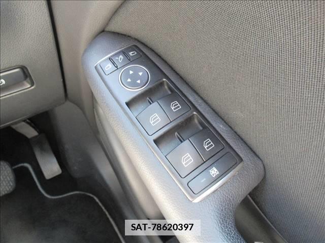 Mercedes Benz B-CLASS 2012-11 7802661-8