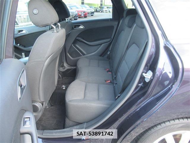Mercedes Benz B-CLASS 2015-06 7802672-16
