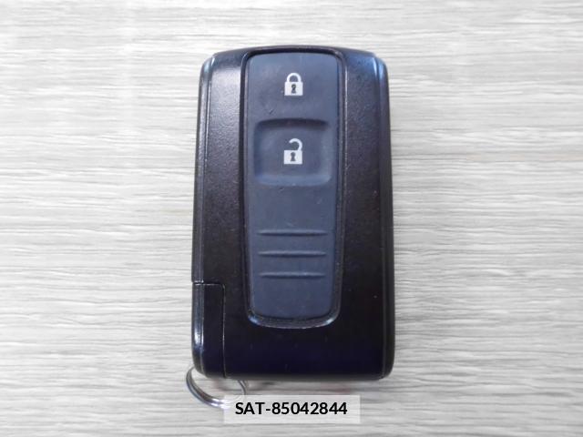 Toyota BB 2009-09 7804384-12