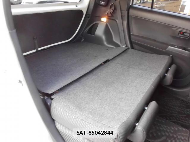 Toyota BB 2009-09 7804384-18