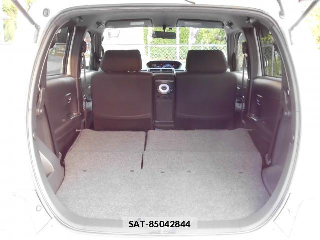 Toyota BB 2009-09 7804384-19