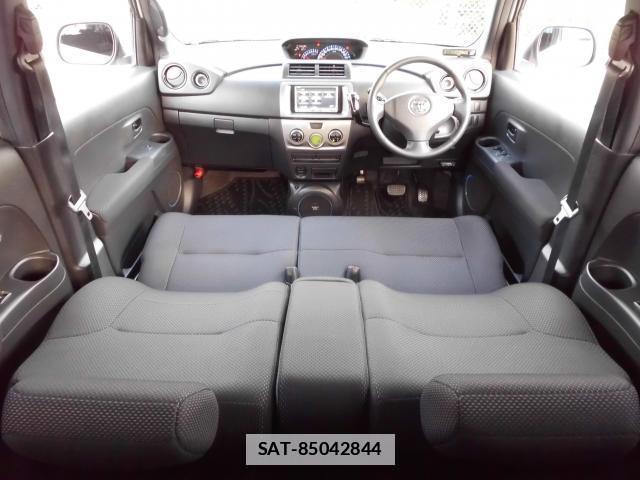Toyota BB 2009-09 7804384-2