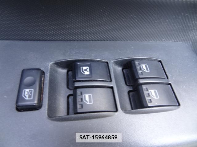 Toyota BB 2013-05 7805246-19