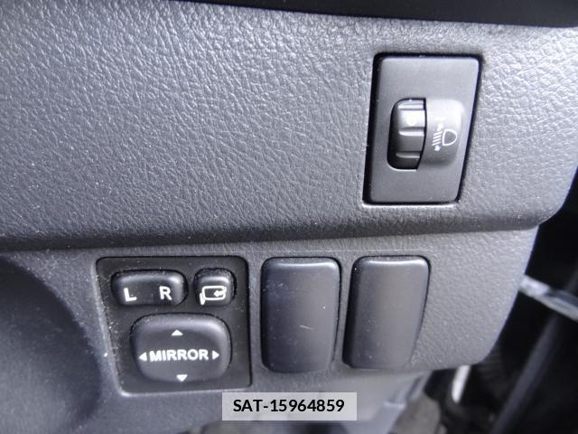 Toyota BB 2013-05 7805246-6
