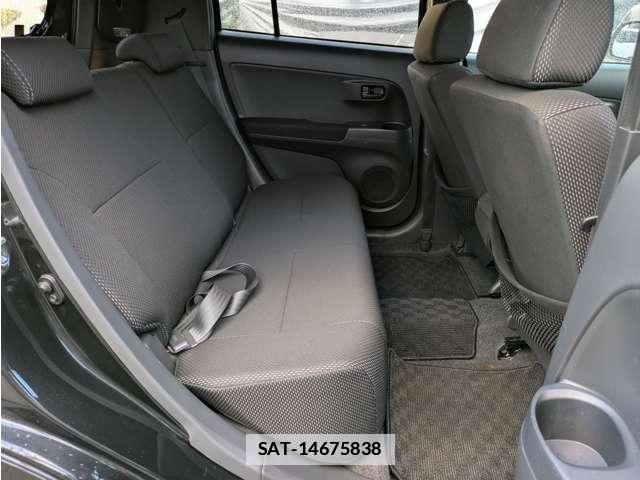 Toyota BB 2010-10 7807141-11
