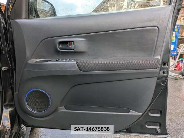 Toyota BB 2010-10 7807141-14