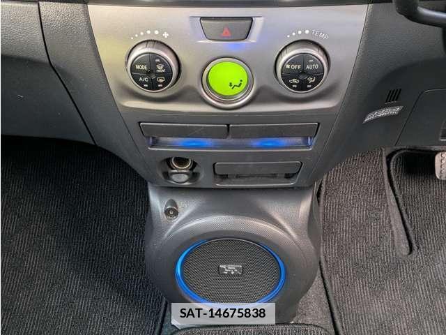 Toyota BB 2010-10 7807141-19