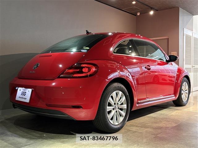 VolksWagen BEETLE 2017-08 7802174-2