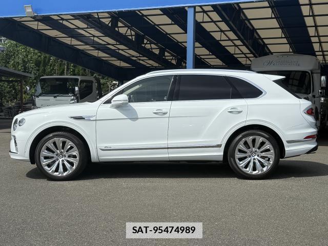 Bentley BENTAYGA 2024-06 7800899-10