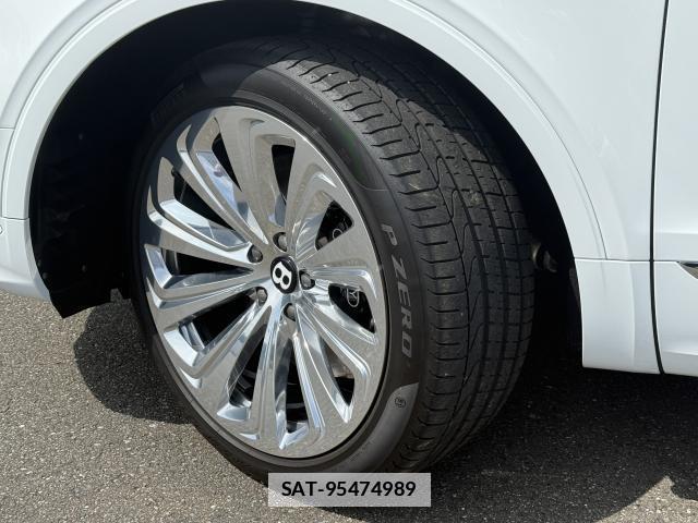Bentley BENTAYGA 2024-06 7800899-8