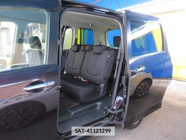 Mazda BIANTE 2012-11 7793149-6