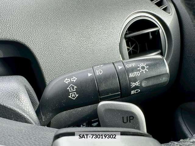 Mazda BIANTE 2013-11 7795709-19