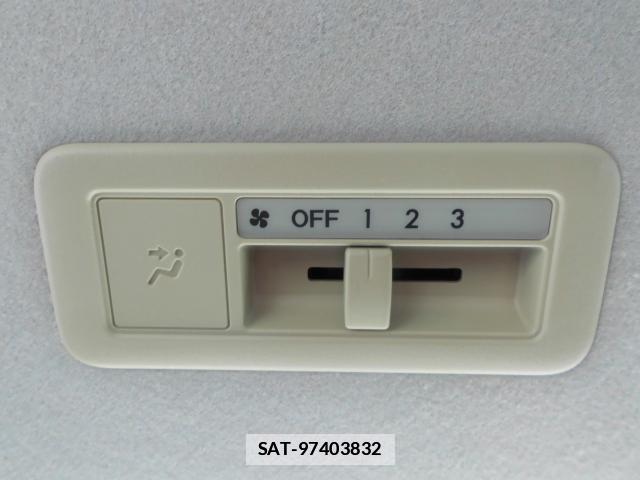 Mazda BIANTE 2013-05 7804382-13