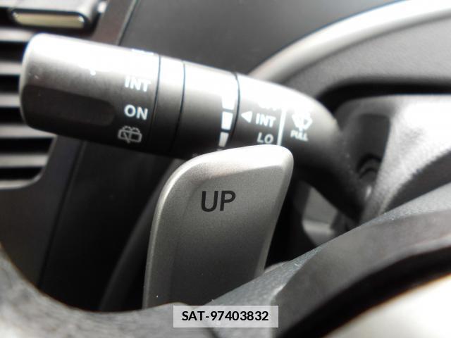 Mazda BIANTE 2013-05 7804382-9