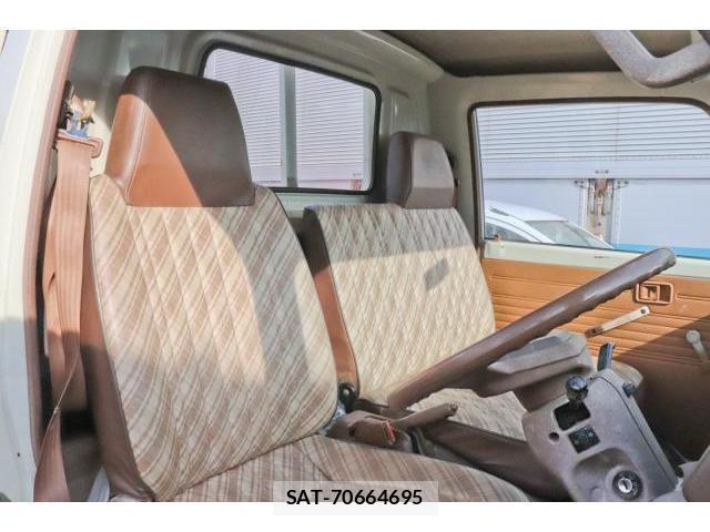 Mazda BONGO TRUCK 1984-03 7800874-4