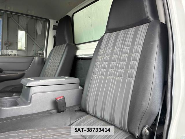 Mazda BONGO TRUCK 2019-04 7801610-16