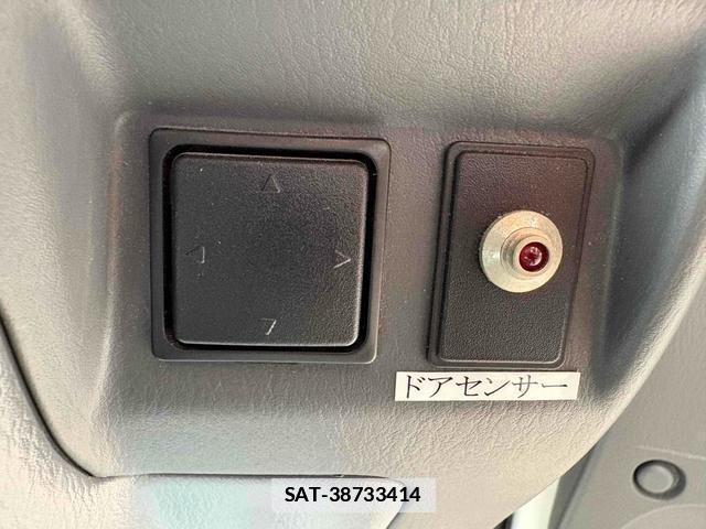 Mazda BONGO TRUCK 2019-04 7801610-17