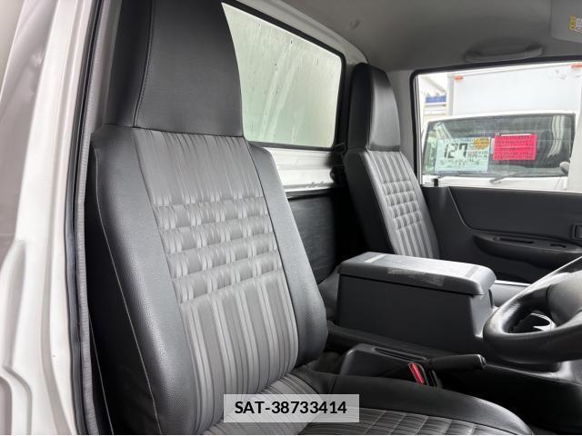 Mazda BONGO TRUCK 2019-04 7801610-8