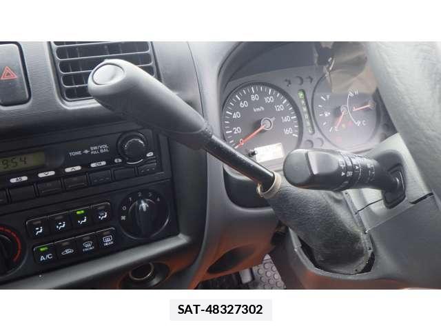 Mazda BONGO VAN 2017-11 7797480-12
