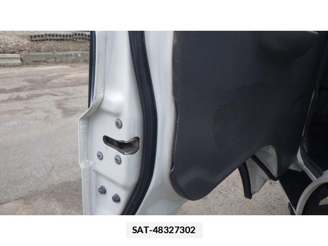 Mazda BONGO VAN 2017-11 7797480-18
