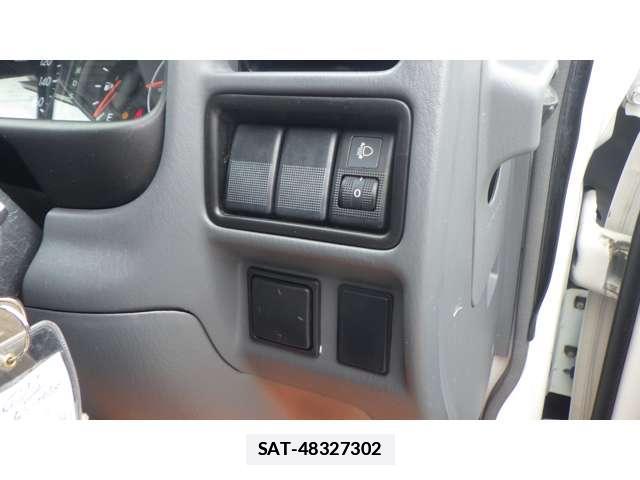 Mazda BONGO VAN 2017-11 7797480-9