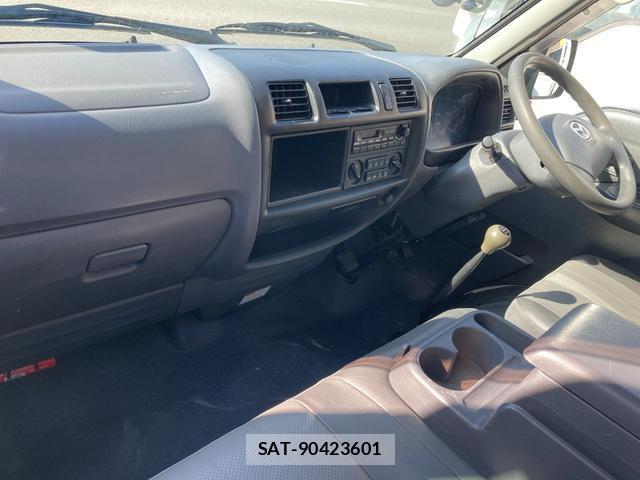 Mazda BONGO VAN 2015-05 7797578-15