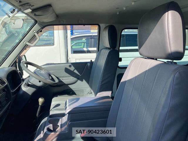 Mazda BONGO VAN 2015-05 7797578-6