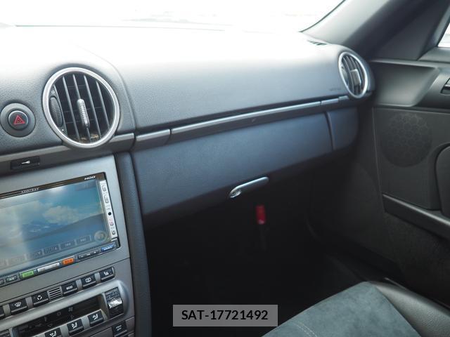 Porsche BOXSTER 2005-03 7805043-12